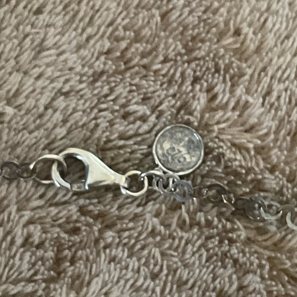 Silpada 925 Hammered Triple Circle Geometric Pendant Necklace - Picture 4 of 8